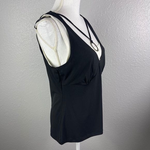 Black & white top with necklace attached - Picture 6 of 9